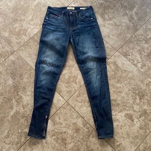 GUESS skinny jeans size 26